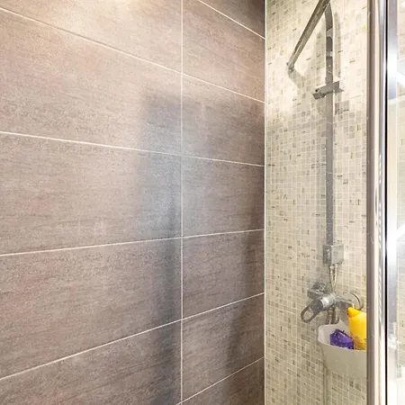 Guestready - Chic Retreat Near Place De La Nation Paris